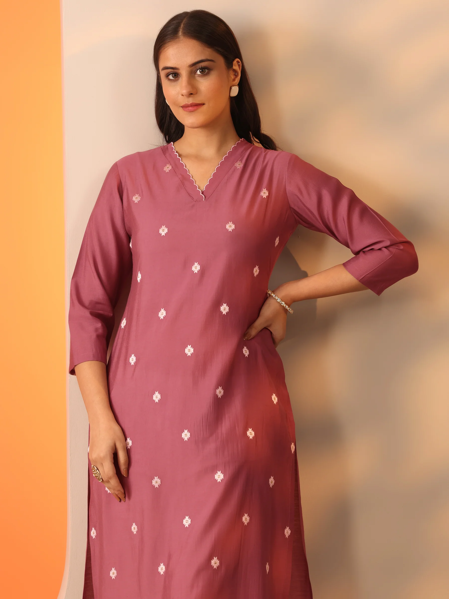 58272_5Main-1.webp Mauve Embroidered Silk Blend Straight Kurta - Image 1