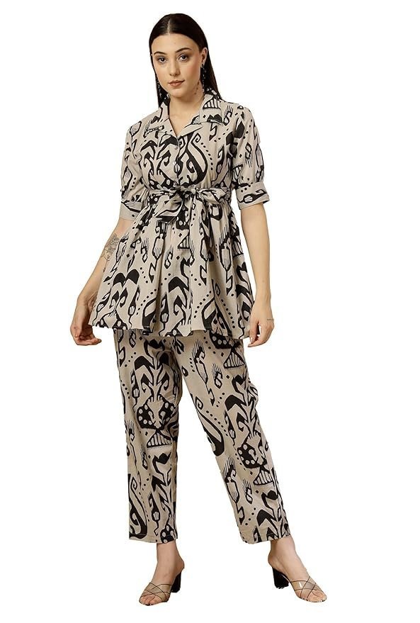 71VbbvKHvtL._SY879_.jpg Women Ivory Print Baroque Pure Cotton Co-ord Set - Image 1