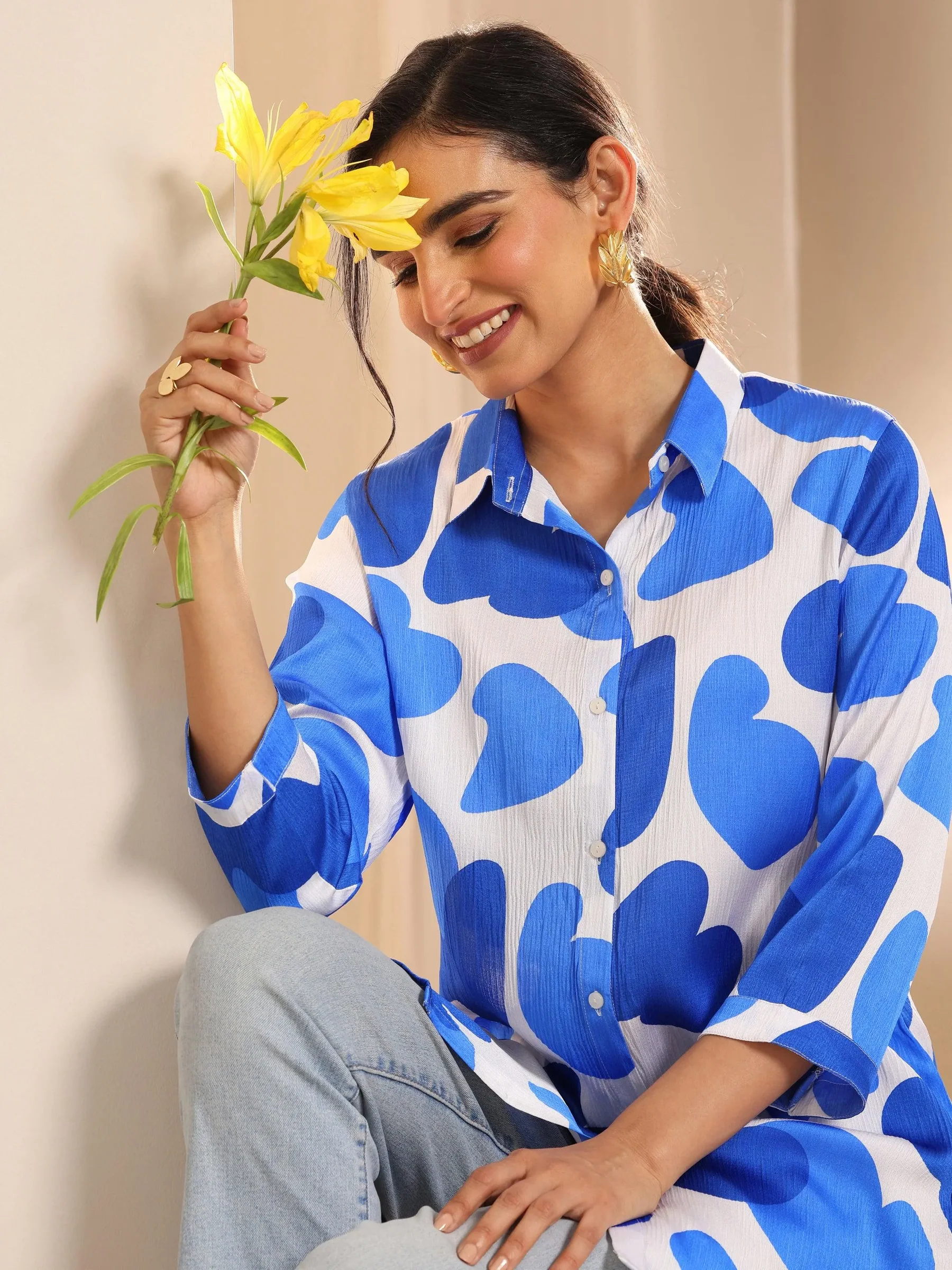 98166_5Main_a22f1cea-3258-40f1-8214-fd93b08c3da9.webp White Printed Silk Blend Straight Tunic - Image 1