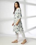 Women Floral Print Straight Kurta - Image 3